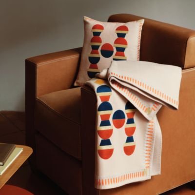 エルメス　クッション　フィニッシュ柄　馬 エルメス クッション フィニッシュ柄 馬 エルメス クッション